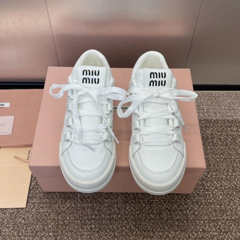 Miu Miu Casual Shoes